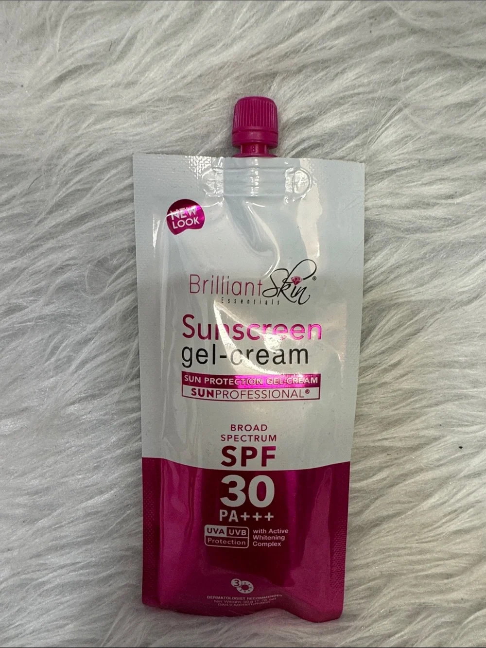 Sunscreen Gel-Cream SPF 30 PA+++ - Pink